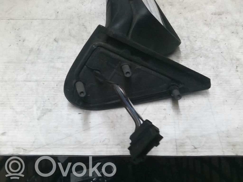 Volkswagen Vento Elektryczne lusterko boczne drzwi przednich 