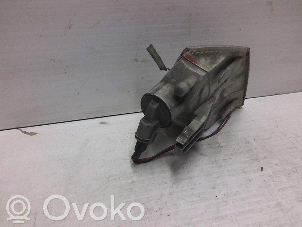 Renault Clio I Seitenblinker 