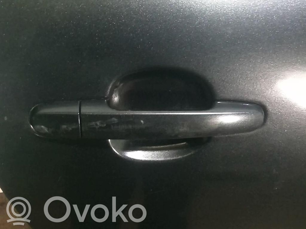 Toyota Avensis Verso Puerta trasera 