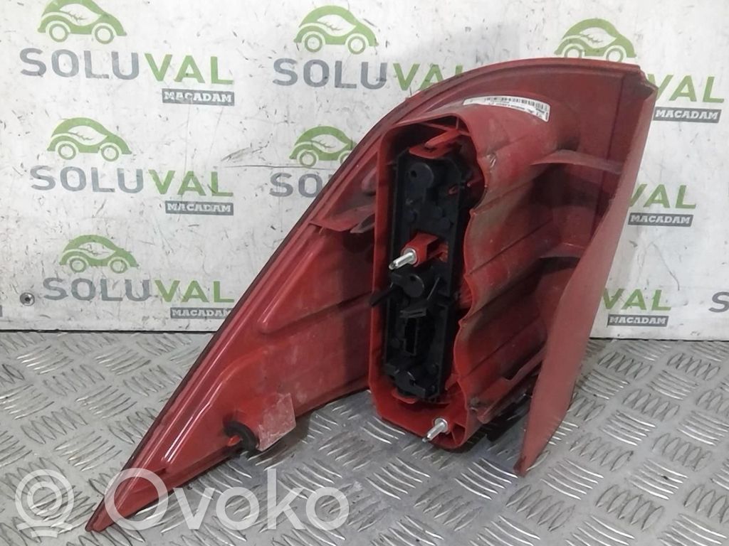 Peugeot 1007 Lampa tylna