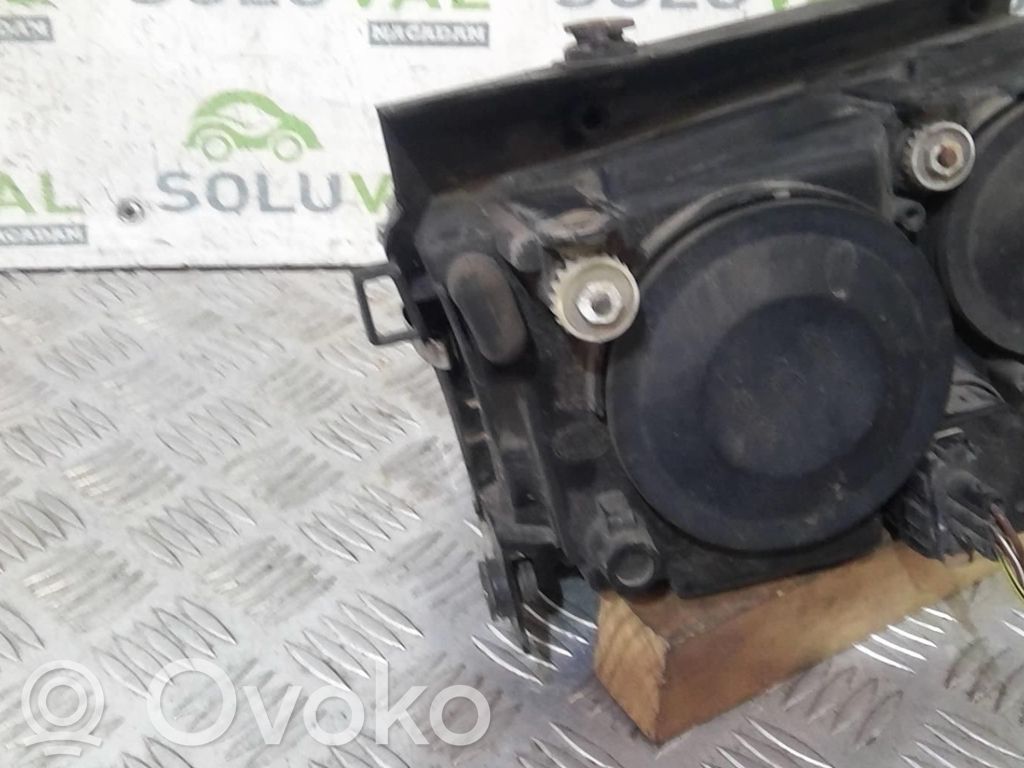 Volkswagen PASSAT B5 Scheinwerfer 