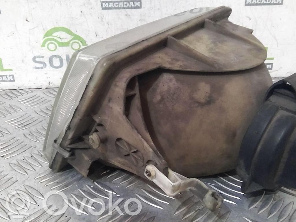 Peugeot 205 Faro/fanale 