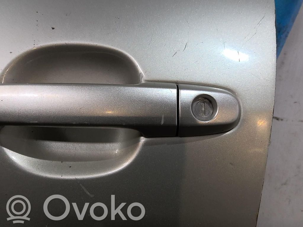 Toyota Corolla Verso E121 Priekinės durys 