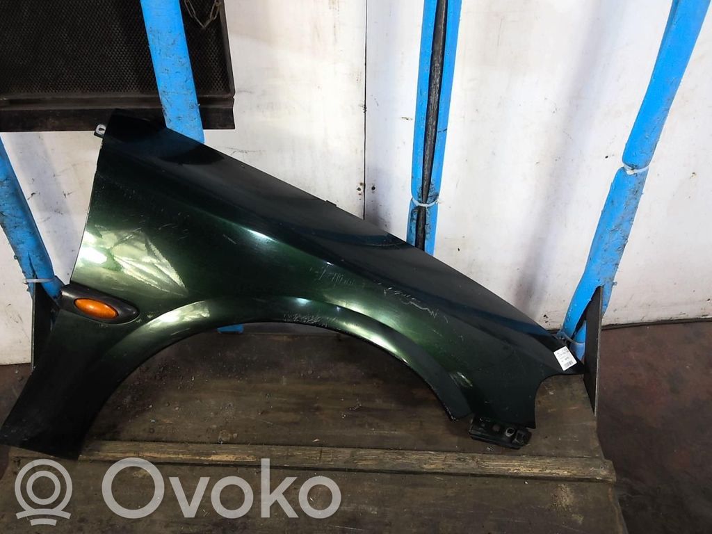 Opel Vectra B Guardabarro 