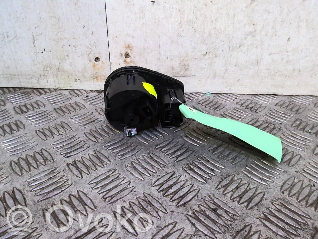 Volkswagen Golf VII Interruptor de luz 