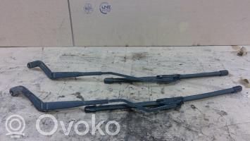 Peugeot 106 Braccio della spazzola tergicristallo anteriore 
