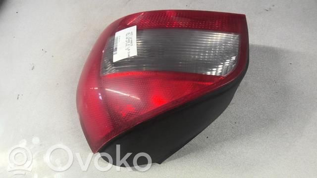 Takavalot   8L0945096C