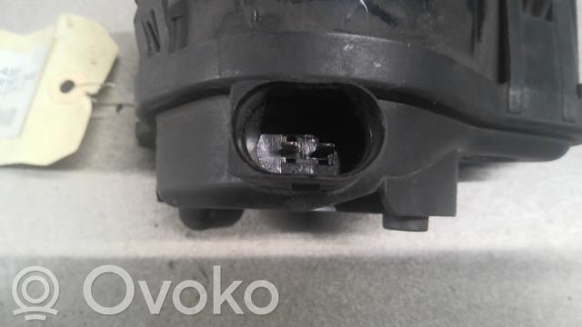 Etusumuvalo   8P0941700A