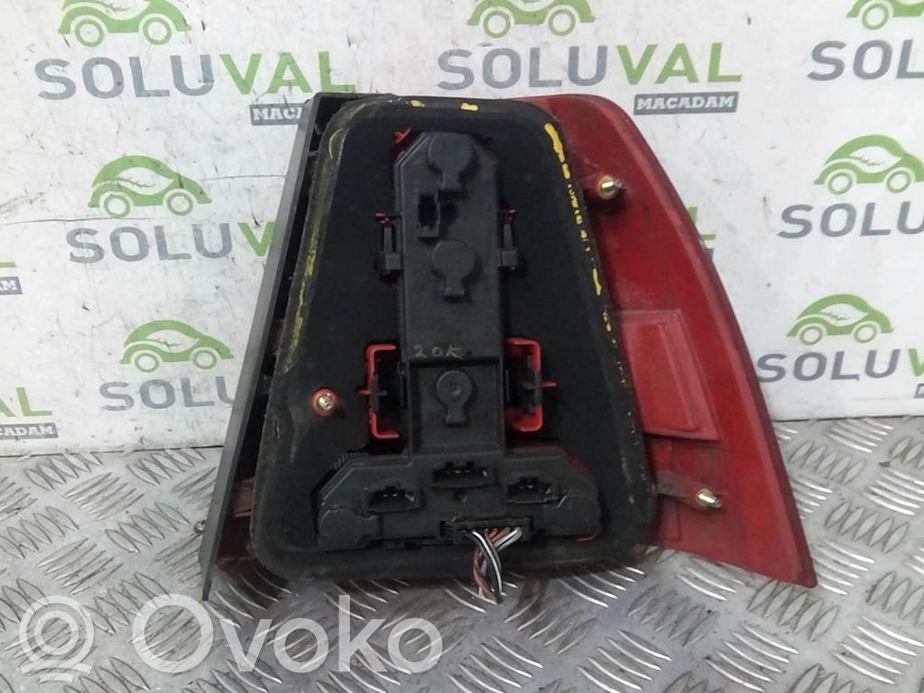 Volkswagen Bora Lampă spate în caroserie 