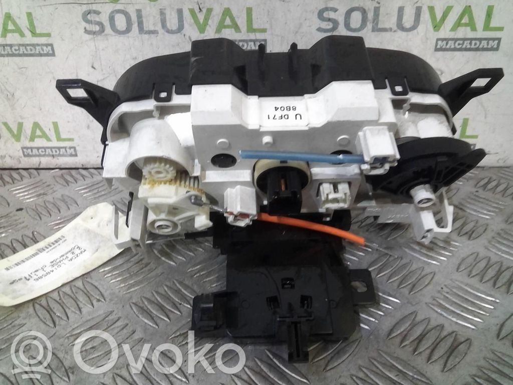 Mazda 2 Climate control unit 