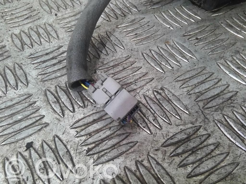 Nissan Almera Tino Oglindă electrică ușă față 
