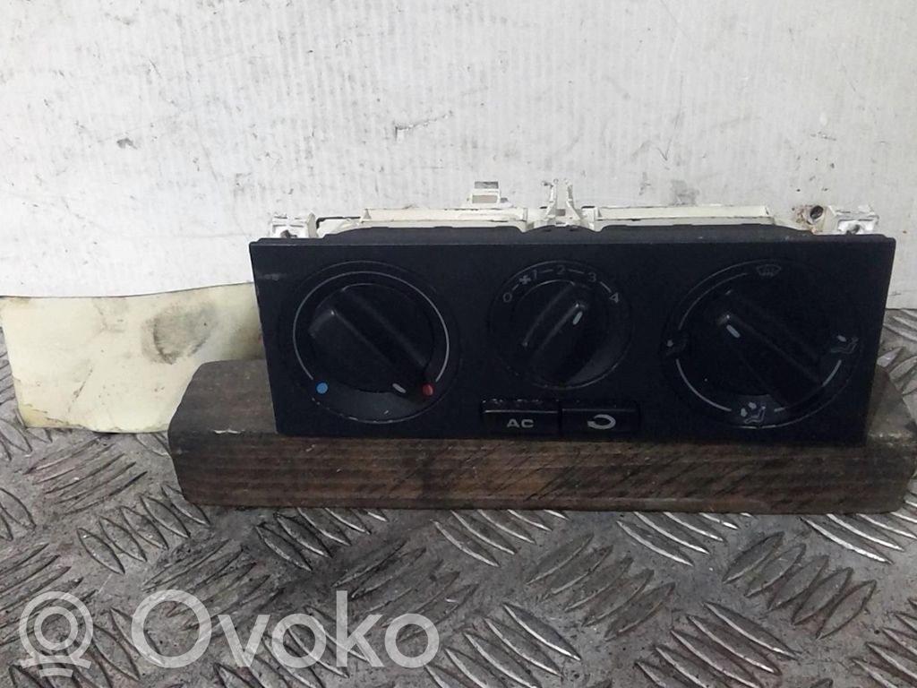 Volkswagen PASSAT B5.5 Unitate control climatizare