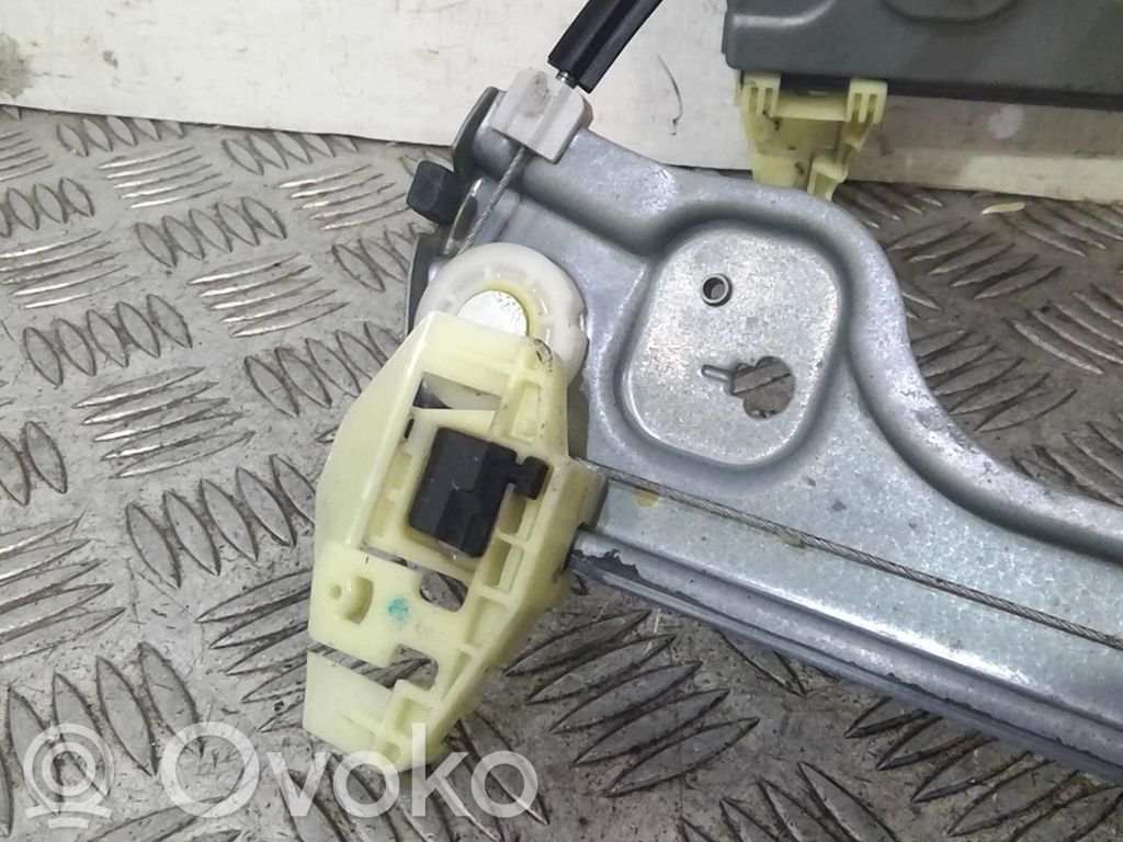Peugeot 1007 Alzacristalli della portiera anteriore con motorino 
