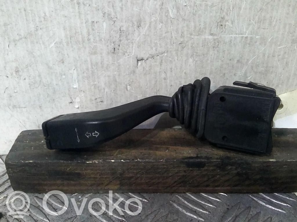 Suuntavilkun vipu   92115268