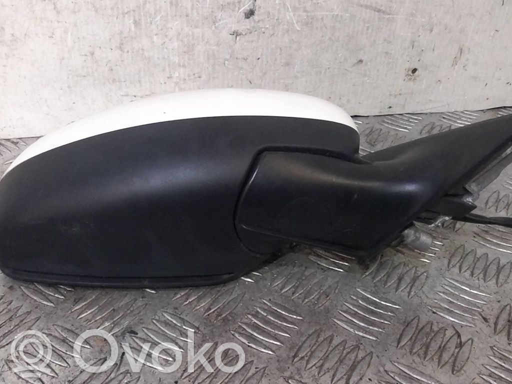 Skoda Fabia Mk2 (5J) Elektryczne lusterko boczne drzwi przednich 
