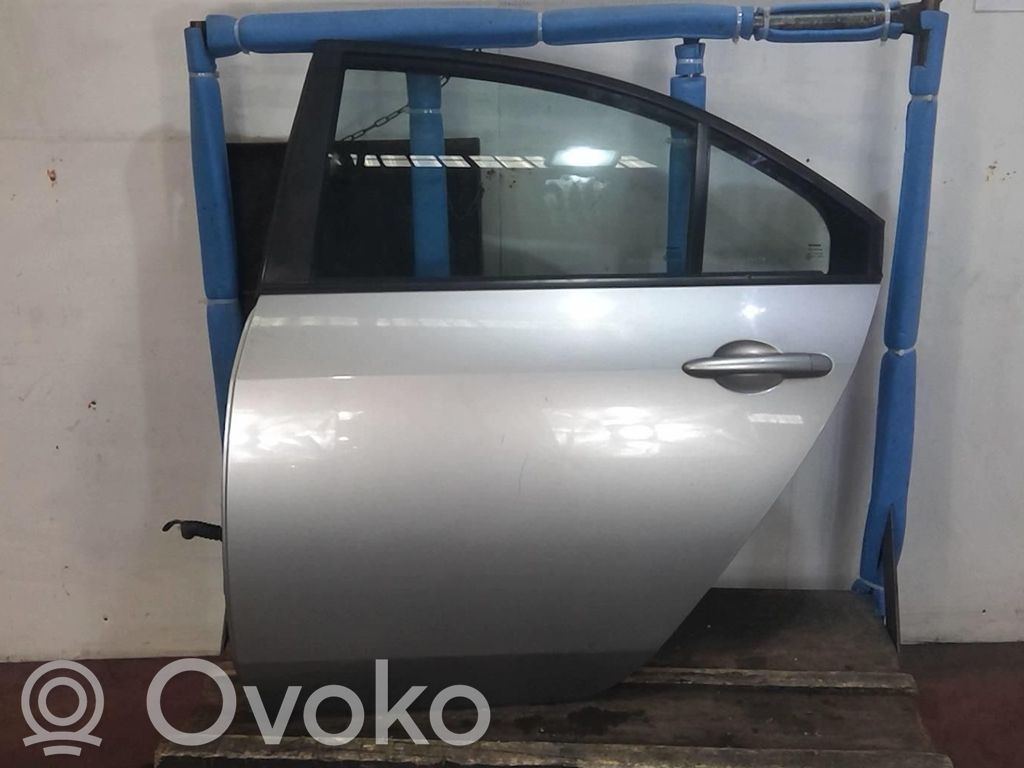 Nissan Primera Puerta trasera 