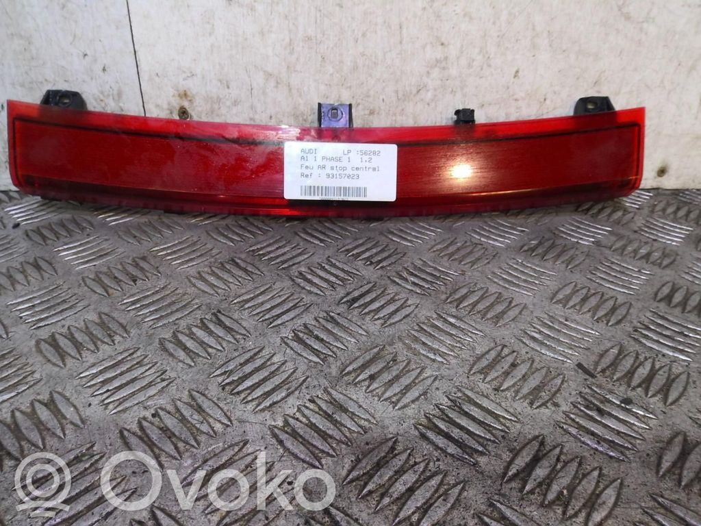 Audi A1 Third/center stoplight 