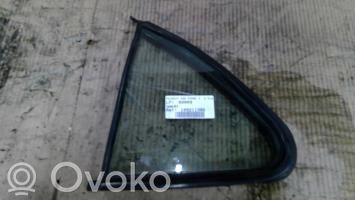 Peugeot 406 Ventanilla de ventilación de la puerta trasera 