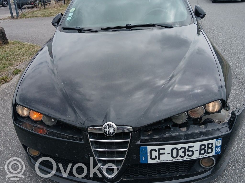 Alfa Romeo 159 Balamale capotă 