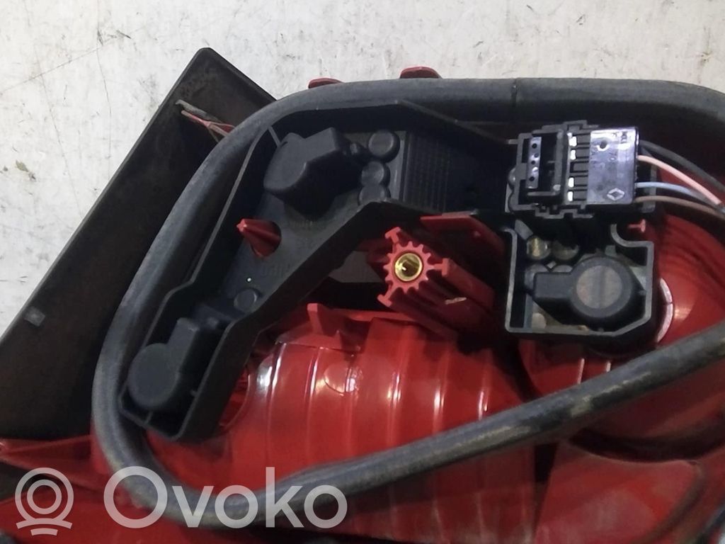 Renault Vel Satis Takaluukun takavalot 