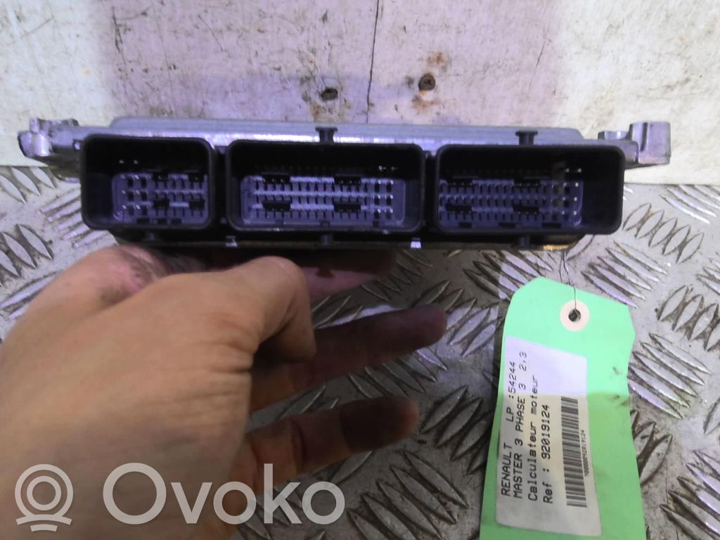 Renault Master III Engine control unit/module 