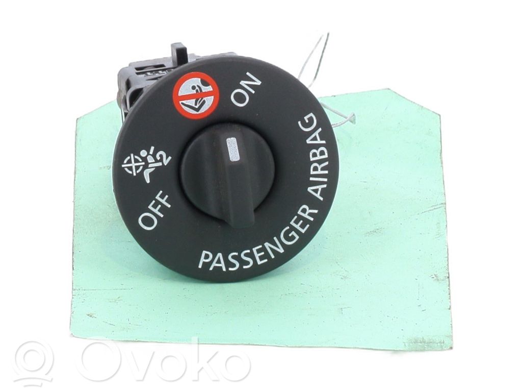 Comutator pornit/oprit airbag pasager   681996173R