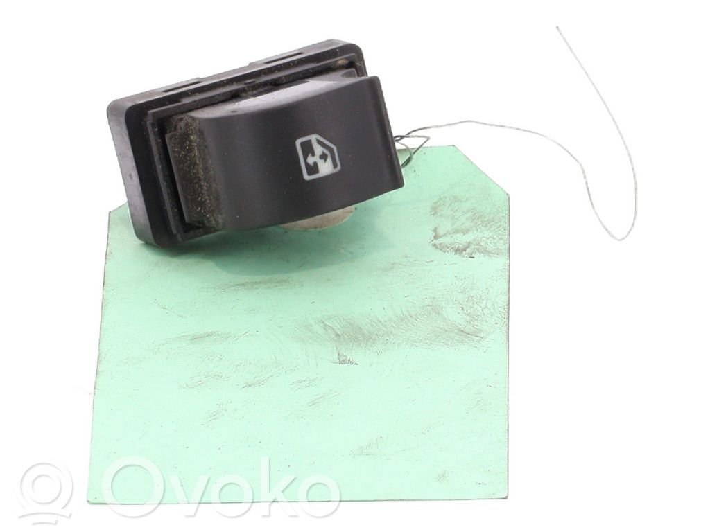 Opel Combo D Electric window control switch 