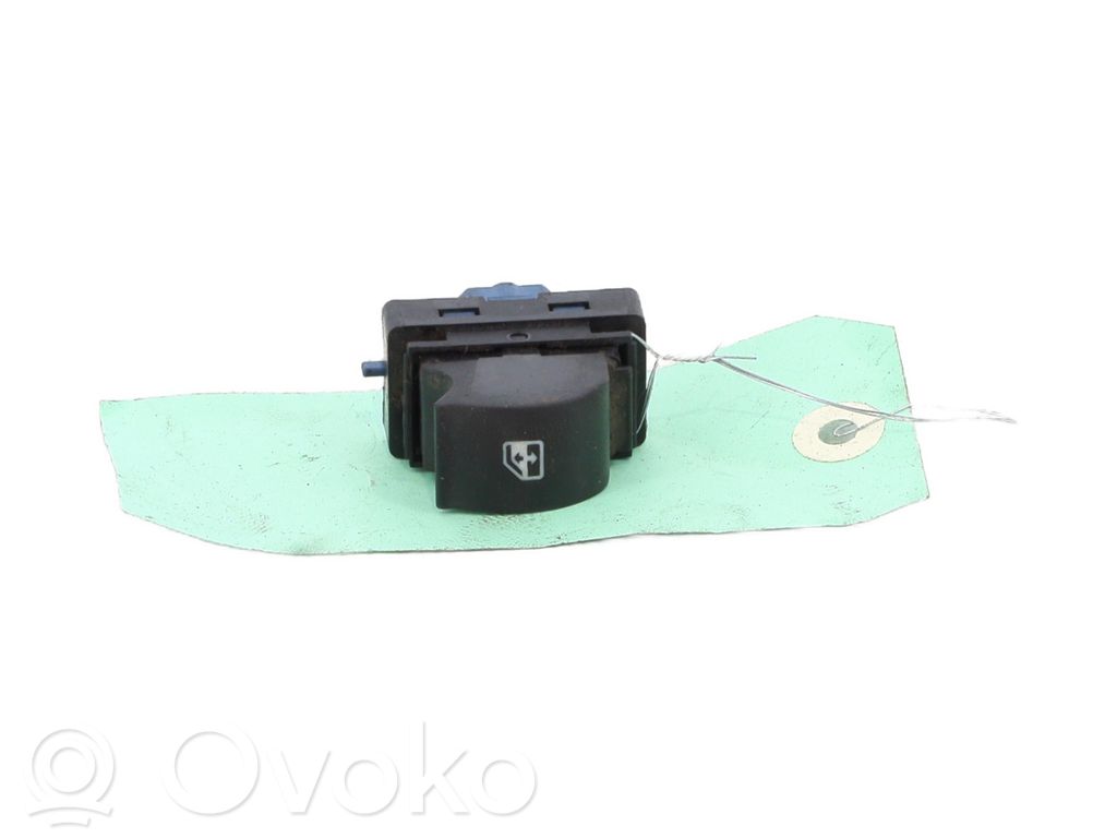 Opel Combo D Electric window control switch 