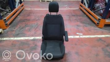 Peugeot 5008 Etumatkustajan istuin