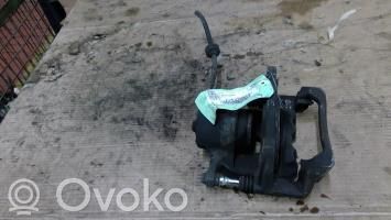 Fiat 500X Etujarrusatula 