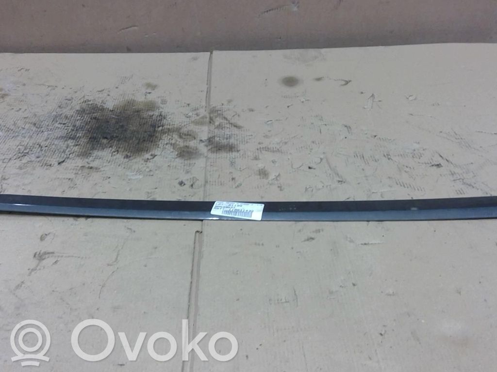 Opel Astra H Rivestimento della portiera anteriore (modanatura) 