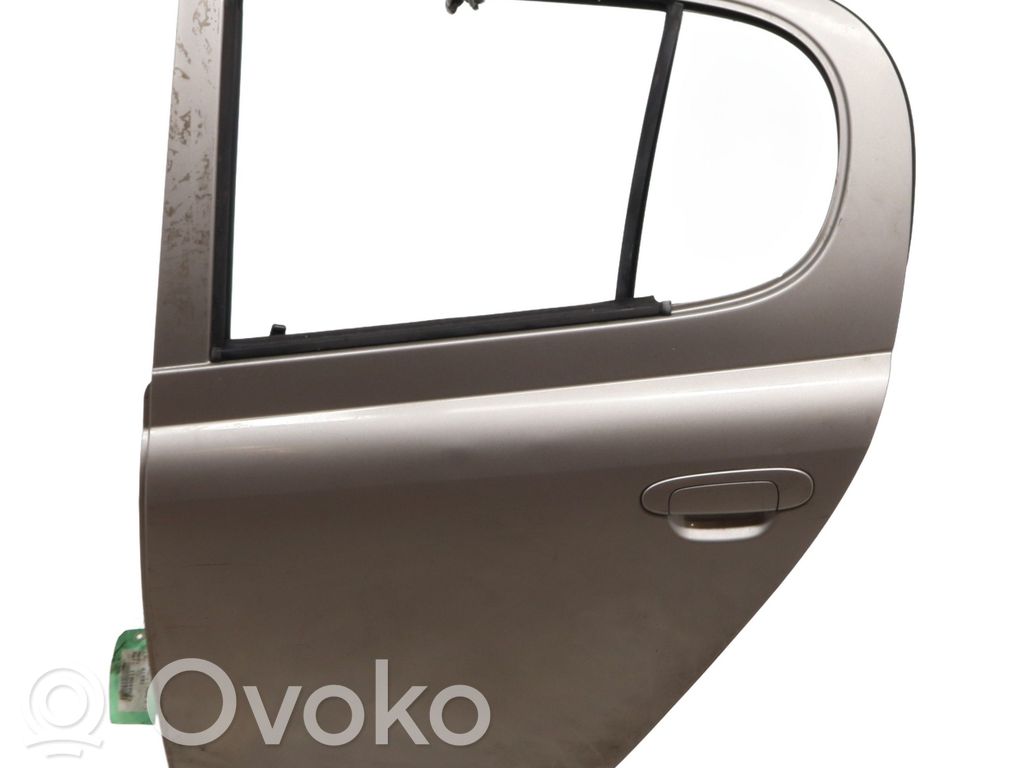 Toyota Yaris Galinės durys 