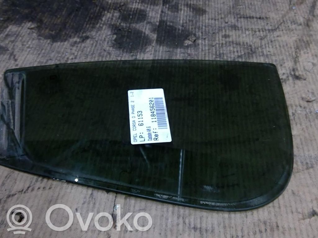 Opel Corsa D Ventanilla de ventilación de la puerta trasera 