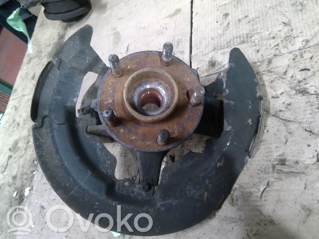 Volvo C30 Zwrotnica koła przedniego 