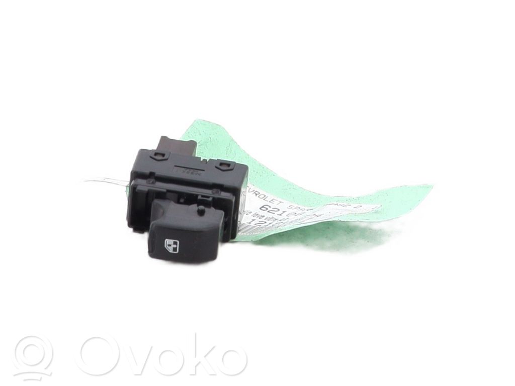 Chevrolet Spark Electric window control switch 