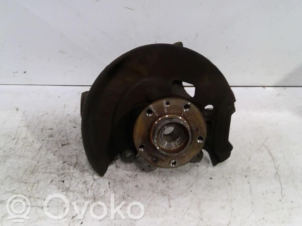 Nissan Qashqai Priekšējā riteņa rumbas vārpstas šarnīrs (stupica, capfa) 