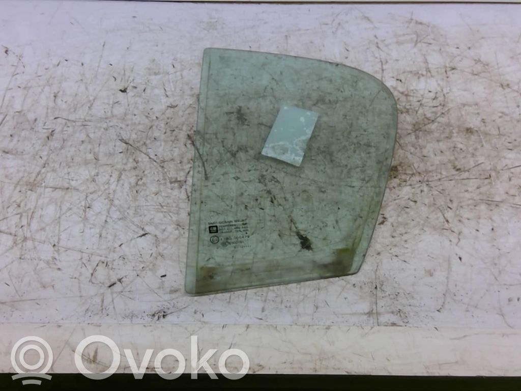 Opel Corsa D Ventanilla de ventilación de la puerta trasera 