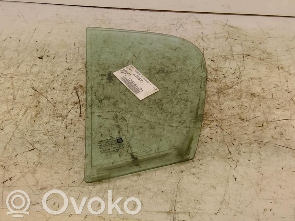 Opel Corsa D Ventanilla de ventilación de la puerta trasera 