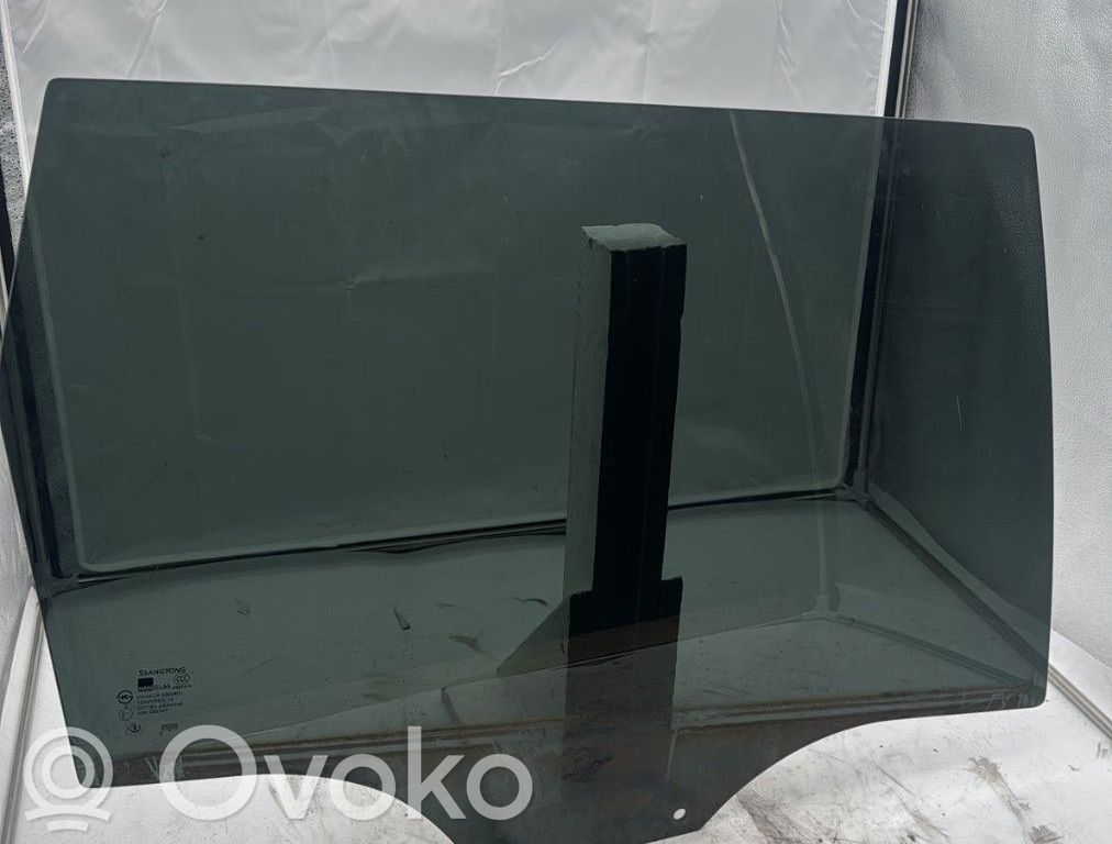 SsangYong Rexton Luna de la puerta trasera 