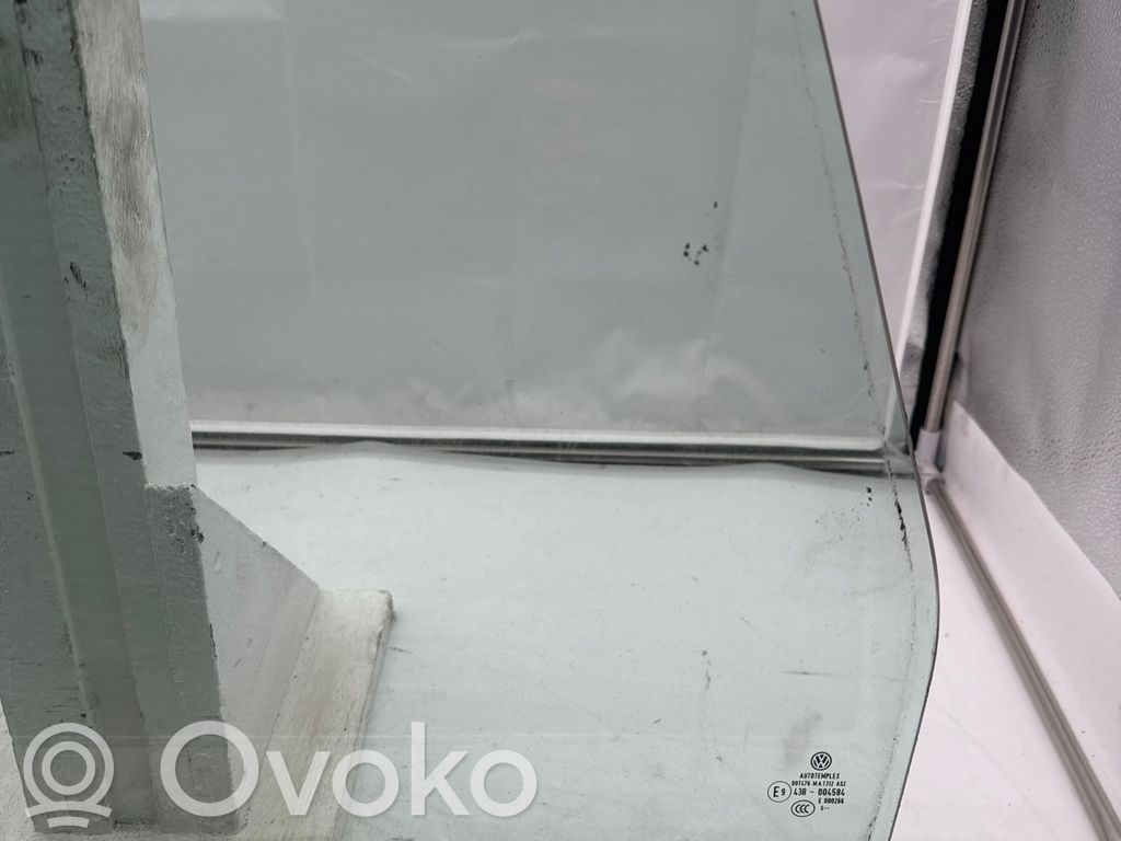 Volkswagen Jetta V Takaoven ikkunalasi 