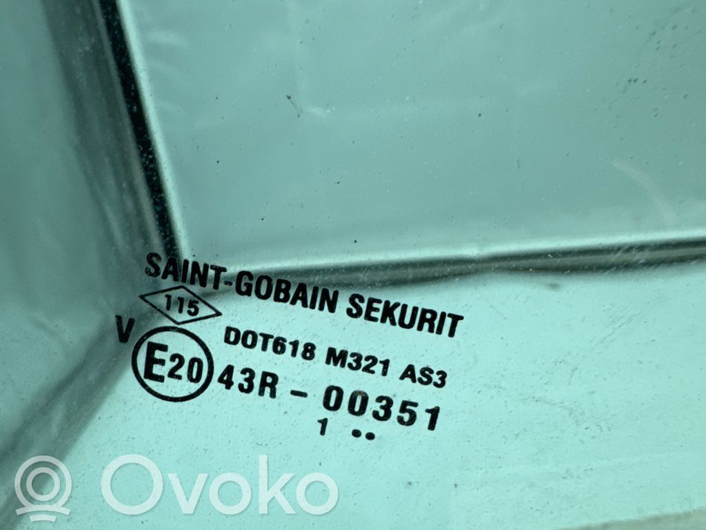 Geam ușă spate   823006575R