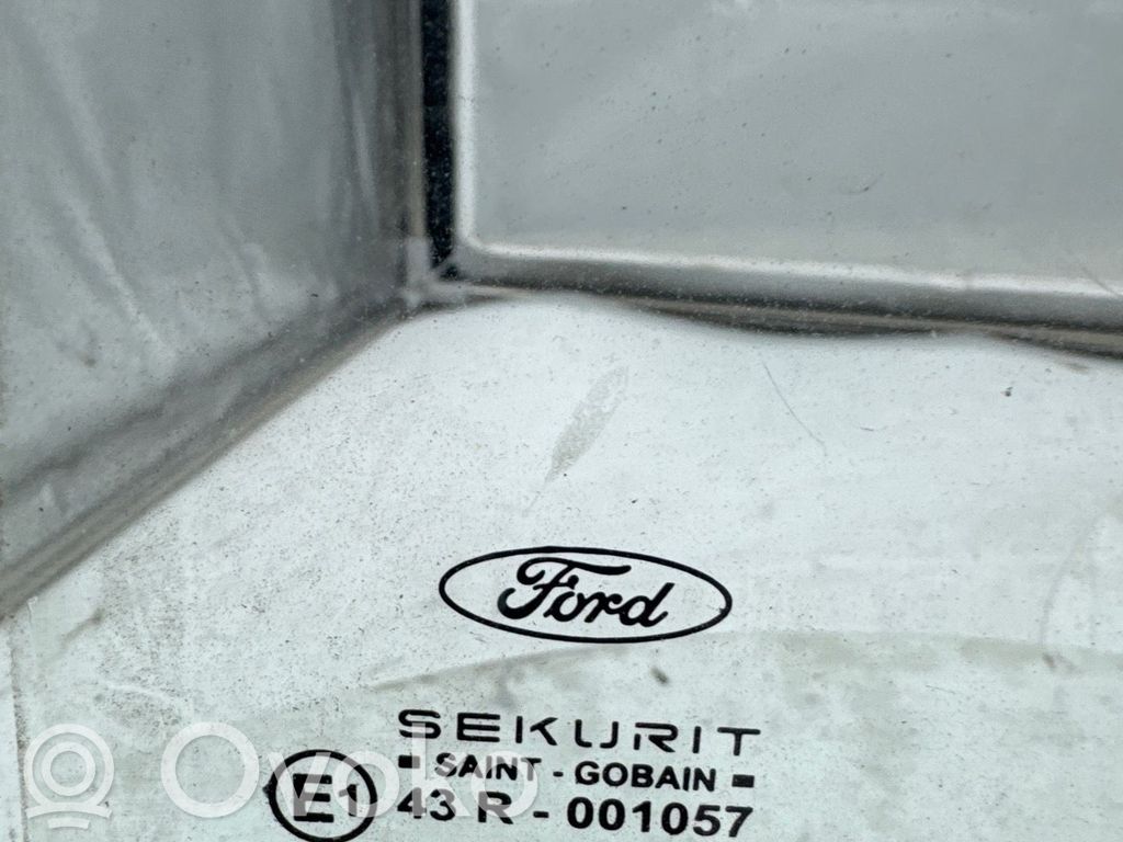 Ford Focus aizmugurējo durvju stikls 