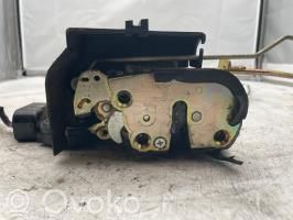 Toyota RAV 4 (XA20) Zamek drzwi przednich 