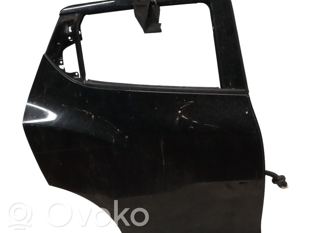 Nissan Juke I F15 Puerta trasera 