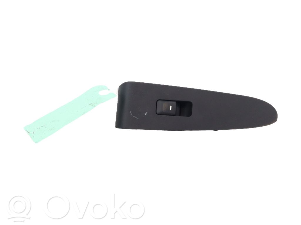 Electric window control switch   NT