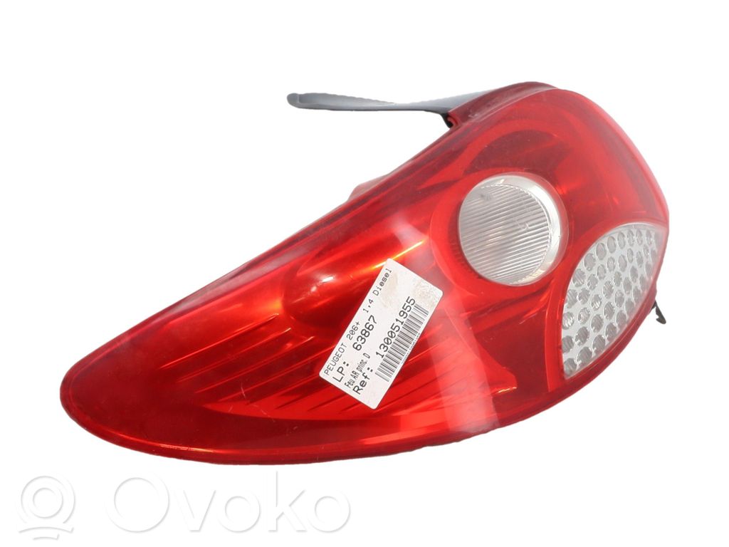 Peugeot 206+ Feux arrière / postérieurs