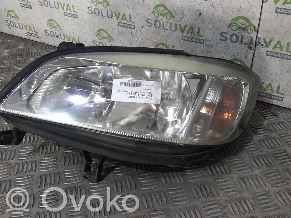 Opel Zafira A Far