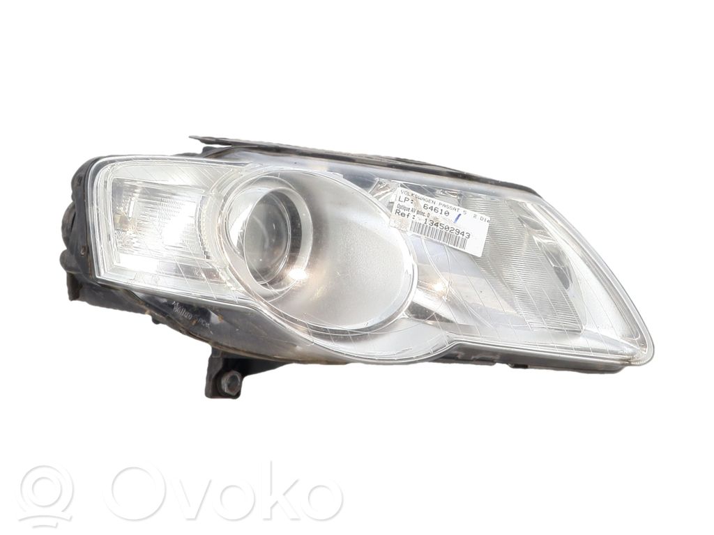 Volkswagen PASSAT B6 Lampa przednia