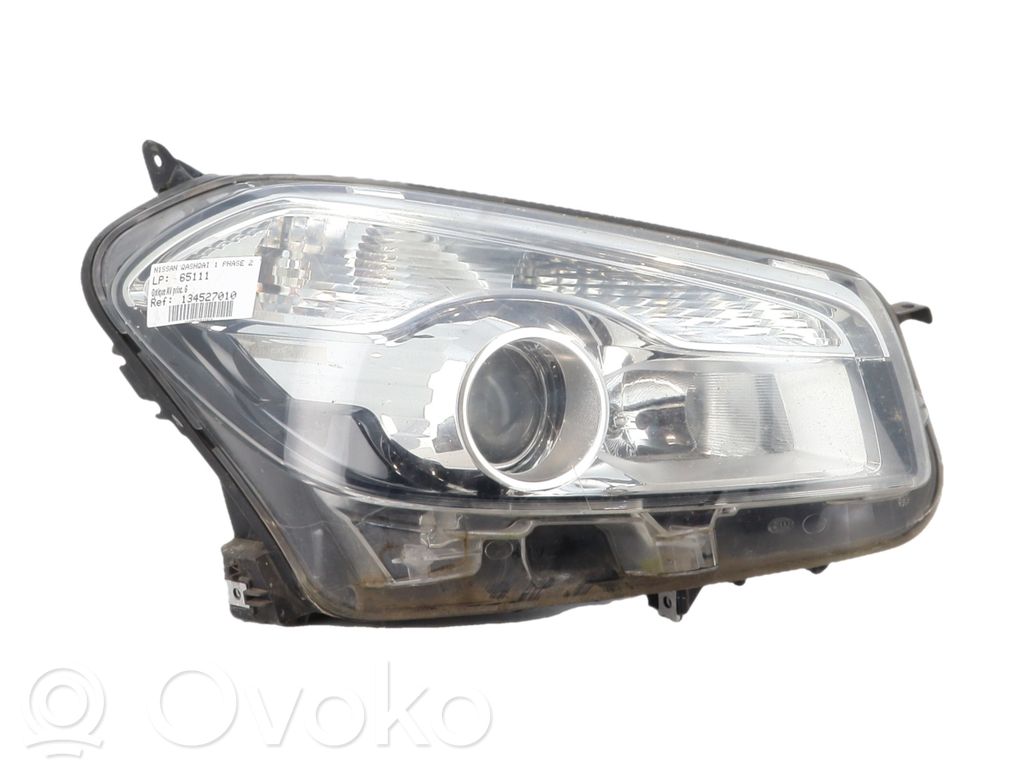 Nissan Qashqai Передняя фара 