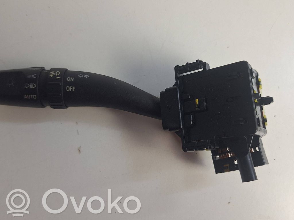 Light switch   934104D200